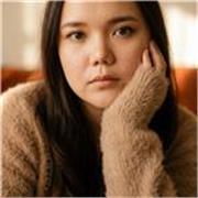 I am a friendly multilingual tutor offering personalized Japanese and English lessons for learners of all ages and levels.