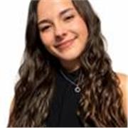 Soy una chica de 18 años que acaba de terminar bachillerato humanístico y me encanta todo lo relacionado con las letras .