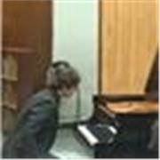 Estudiante de La universidad nacional imparte clases de musica (piano,lectura de partitura y teoria musical)