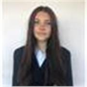Ragazza con certificato di inglese B2 da lezioni di lingua inglese