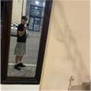 studente di liceo scientifico, media di 10 al biennio e di 9 al terzo e quarto anno