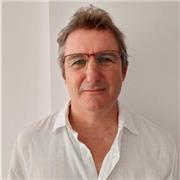 Profesor de Humanidades, lengua catalana y castellana, e inglés en secundaria, bachillerato y pruebas de acceso a ciclos formativos de grado medio y superior (educación de adultos)