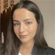 Laureta in Economics and Management - International Business: lezioni private di inglese e aiuto compiti