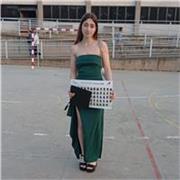 Soy estudiante de bioquímica. Hago clases a chicos y chicas de la ESO y bachillerato de asignaturas de ciencias.