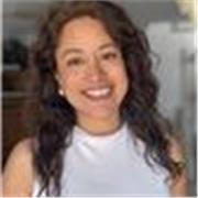Soy Controller financiera con experiencia real en e-commerce internacional. Trabajo diariamente con Excel para análisis de ventas