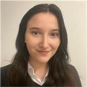 Supportive and Patient English Tutor Helping Adults Build Confidence and Real-Life Communication Skills