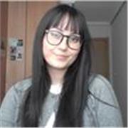 Llevo 5 años formándome en el mundo de la psicología y me encantaría acompañar emocionalmente a cualquier niño/adolescente.