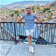 I am a native English speaker, with seven years' experience teaching English to foreign learners, both online and offline