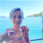 Interprete traduttrice impartisce lezioni di inglese e francese e tedesco. Esperienza pluri ventennale