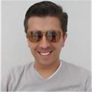 Tutor de español que enseña a niños, adolescentes, jóvenes y adultos. abarcando un gran rango de edades. 
