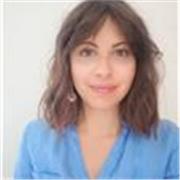 Profesora de español nativa y con una licenciatura en Filología Hispánica y experiencia demostrable como profesora de español para extranjeros y literatura española, ofrece clases dinámicas y adaptadas a las necesidades del estudiante