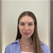 Tengo experiencia como profesora particular de lengua, mates y sociales. Pero me adapto a cualquier materia.