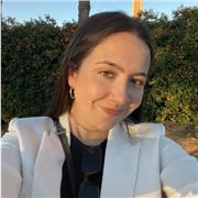 Profesora apta para asignaturas técnicas, además de Ingles, para niveles de Primaria y Eso