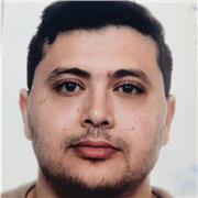 Arabisch Tutor, der Kinder aller Altersgruppen unterrichtet. (Muttersprachler)