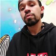 Bajo eléctrico, guitarra eléctrica, guitarra acústica y piano