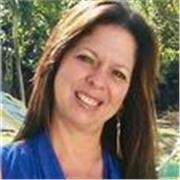 Profesora de lengua española, gramática,  redacción y lectura. 