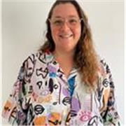 Profesora de Diseño con más 5 años de experiencia ofrece clases particulares de Software y nociones básicas y avanzadas de Diseño Gráfico, Diseño Industrial y UX|UI para adolecentes y adultos en Valencia  o Ej.  Profesora de violín e interpretación. Titul