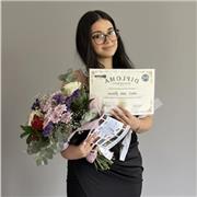 Me gustaría dar clases a alumnos entre 6 y 14 años. Soy una persona paciente, con buenos dotes de comunicación.