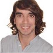 Profesor de inglés con experiencia enseñando a niños y a adultos extranjeros.