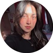 Profesora de inglés especializada en apoyo escolar para estudiantes con distintas necesidades