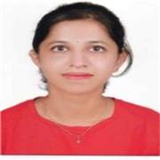 Math tutor offering simple and clear lessons for students
