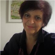 Docente di tedesco impartisce lezioni a studenti di ogni ordine di scuola, dell'università e in preparazione di esami di certificazione internazionale