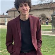 Offro supporto ai bambini delle elementari e medie, dando lezioni private di tutte le materie umanistiche.