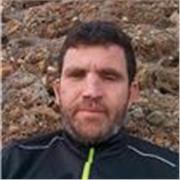 Doy clases particulares. Tengo más de siete años de experiencia. Estoy acostumbrado prepar niños y adultos parar sacar títulos oficiales