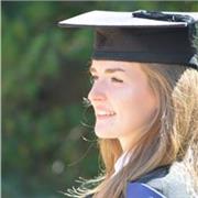 Cambridge graduate offering private English lessons online