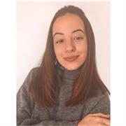 Maestra de educación infantil y educación primaria da clases