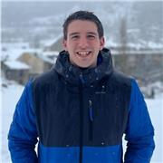 Profesor de repaso y apoyo para todas las asignaturas de Educación Primaria: Lengua, Matemáticas, Ciencias e Inglés.