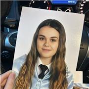 Profesora de educación primaria imparte clases de primaria en general o cuidado de niños