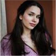 I give private singing lessons for entry and beginner level 