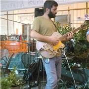 Offro lezioni di musica e strumento per tutte le età