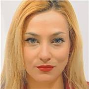 Laureata in lettere antiche magistrale impartisce lezioni di latino a studenti delle medie, delle superiori e universitari