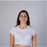 Me defino como una persona positiva, alegre, con paciencia y con muchas ganas de enseñar todo lo que he aprendido a lo largo de mi vida en cuanto al inglés. 
Me gustaría enseñar a niños desde 5 - 15 años :)