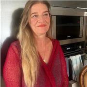 Prof a domicile ou online donne des cours de soutien scolaire et aide aux devoirs . Cours d'espagnol pour primaire et secondaire.