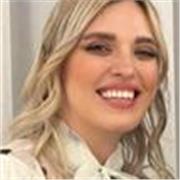 Avvocato con esperienza decennale come tutor, offre lezioni personalizzate di diritto per studenti universitari