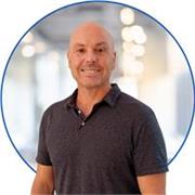 I’m an experienced academic coach and educator who helps secondary, university and postgraduate students build confidence, improve