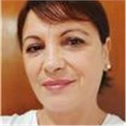 Profesora de teatro con más de 14 años de experiencia.  Especialista en teatro infantil. 