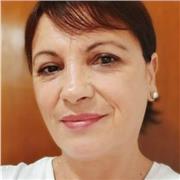 Profesora de teatro con más de 14 años de experiencia.  Especialista en teatro infantil.