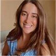 Me defino como una persona paciente, cercana y comunicativa, con interés por la enseñanza del español y el intercambio cultural.