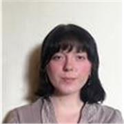 El trabajo implica cuidar niños y no dar clases.