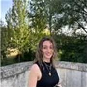 Profesora de asignaturas biosanitarias como Biología, Bioquímica, Fisiología, Anatomía o Genética. Graduada en Biomedicina, Máster en Terapias Avanzadas y Estudiante de Doctorado. Clases para alumnos de Primaria, Secundaria, Bachillerato y Universidad