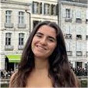 Profesora de Euskera para dar clases en la primaria y ESO