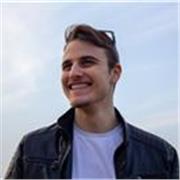 Laureato 110L in Exhibition Design, offre ripetizioni di disegno tecnico a studenti