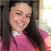 Supplente della scuola primaria e dell'infanzia, in procinto di laurearsi in lettere