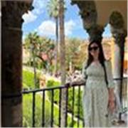 Profesora de apoyo en lengua de signos. Ideales para personas sordas, niños CODA o personas oyentes que quieran aprender LSE