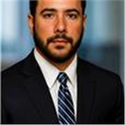 Docente profesional en varias en carreras con especializaciones y maestrías en el exterior