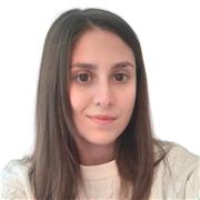 Sono Claudia, appassionata di lingue e propongo lezioni di inglese su misura per studenti di elementari e medie.